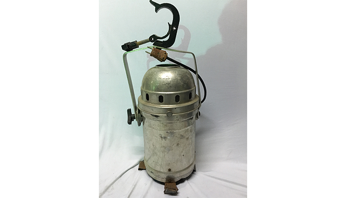 帕64常規(guī)燈