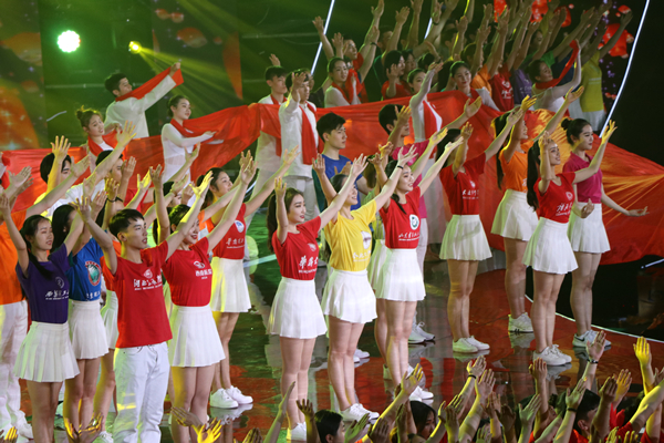 明星|翻滾吧!全息科技演出,讓我們“造”起來 明星|翻滾吧!全息科技演出,讓我們“造”起來